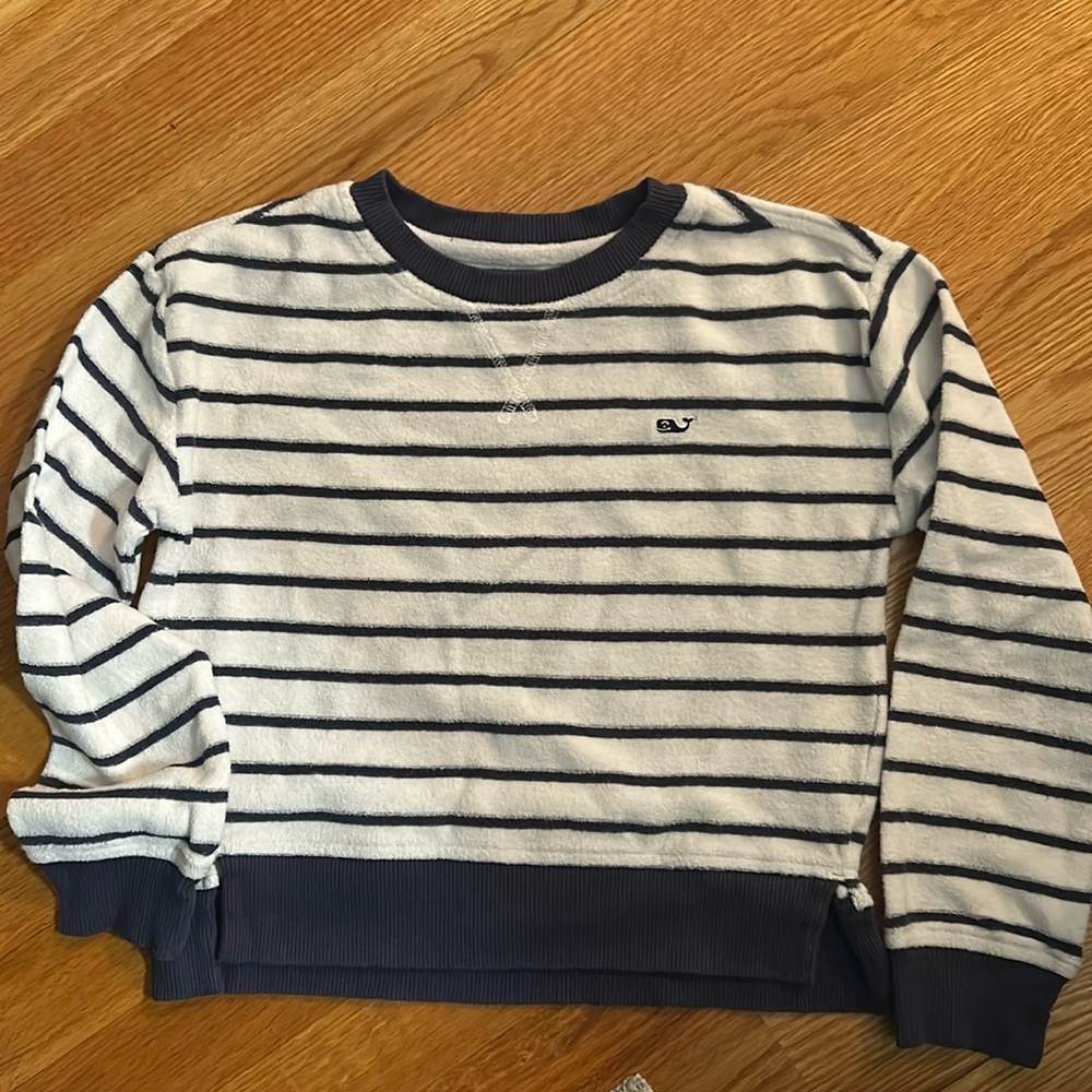 Vineyard vines terry cloth sweatshirt